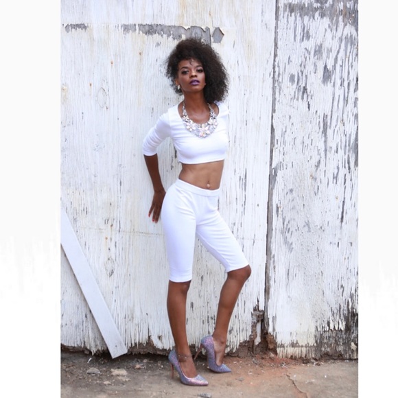 Long Sleeve Short Set - Picture 10 of 12